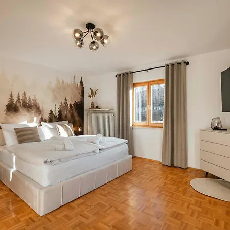 Bergblick & Altbau-charme I 2 Balkone I Aktivcard - 130 Erlebnisse Inklusive I Parkplatz Bodenmais