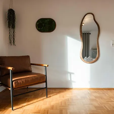 Bergblick & Altbau-charme I 2 Balkone I Aktivcard - 130 Erlebnisse Inklusive I Parkplatz Apartamento *