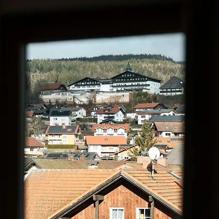 Lägenhet Bergblick & Altbau-charme I 2 Balkone I Aktivcard - 130 Erlebnisse Inklusive I Parkplatz