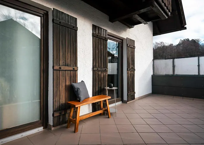 Flatventure 75qm Altbau-charme Mit Panorama-bergblick I 2 Balkone I Parkplatz I Aktivcard Mit 130 Gratis-erlebnissen Apartamento Bodenmais