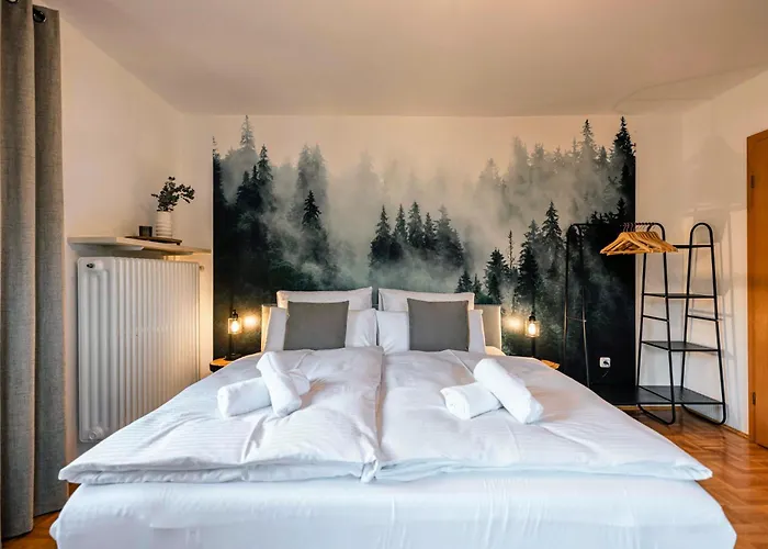 Apartamento Flatventure 75qm Altbau-charme Mit Panorama-bergblick I 2 Balkone I Parkplatz I Aktivcard Mit 130 Gratis-erlebnissen Bodenmais