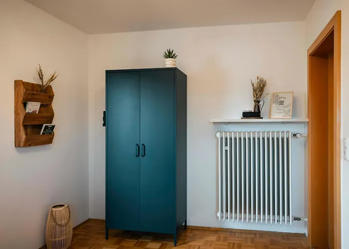 Flatventure 75qm Altbau-charme Mit Panorama-bergblick I 2 Balkone I Parkplatz I Aktivcard Mit 130 Gratis-erlebnissen * Bodenmais