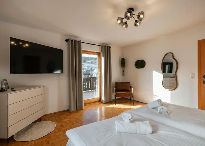 Flatventure 75qm Altbau-charme Mit Panorama-bergblick I 2 Balkone I Parkplatz I Aktivcard Mit 130 Gratis-erlebnissen * Bodenmais